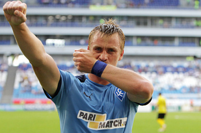 Болельщики "Крыльев Советов" поздравили капитана команды с днем рождения