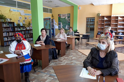 Жители Исаклинского района написали диктант на мордовском языке 