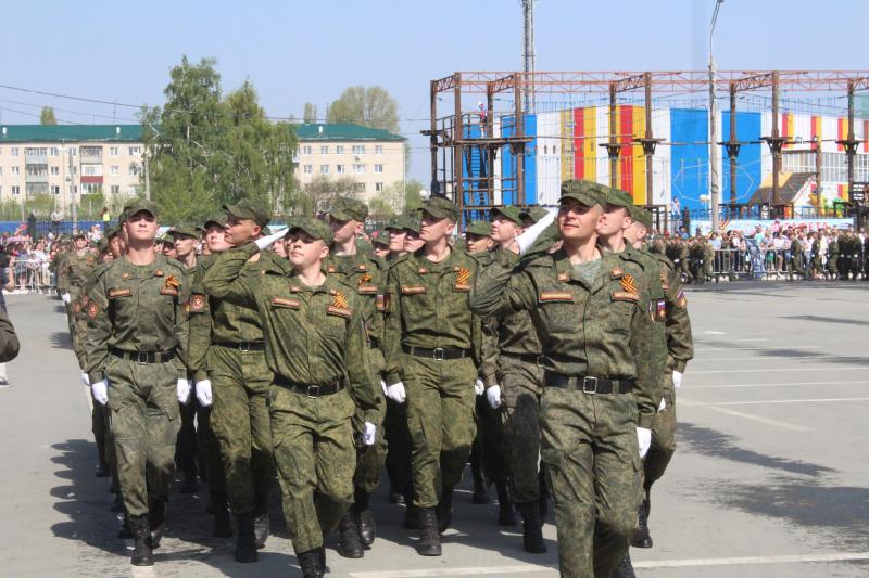 В Тольятти 1,6 тыс. человек приняли участие в шествии в честь Дня Победы