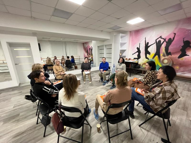 В Тольятти открылась школа для женщин, где обучают "азбуке" взаимоотношений в семье