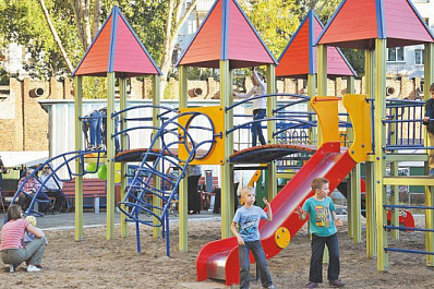 В Клявлинском районе появились новые площадки для детей 