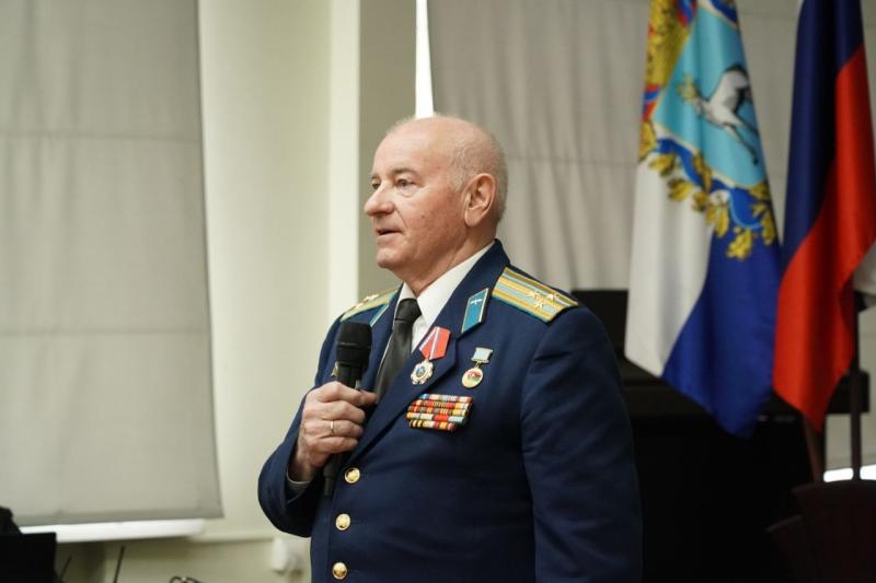 "Об этом не пишут в учебниках": в самарской школе № 81 вспоминают подвиги ветеранов войны