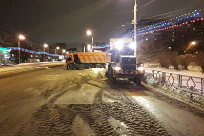 330 единиц снегоуборочной техники выйдет ночью на улицы Самары 