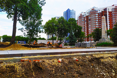 В Самаре в сквере Памяти борцов революции уложили плитку повышенной прочности