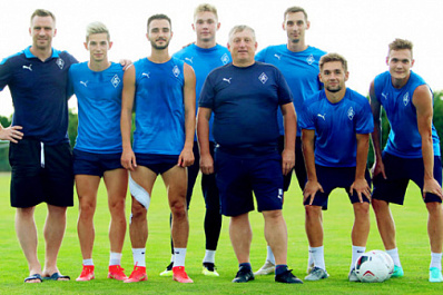 "Крылья Советов" переподписали контракты с лучшими игроками команды 