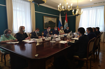 Губернатор Дмитрий Азаров и посол Узбекистана в РФ Бортижон Асадов обсудили судьбу людей на границе
