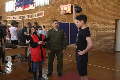 Самарские школьники прошли "курс молодого бойца" в преддверии Дня защитника Отечества