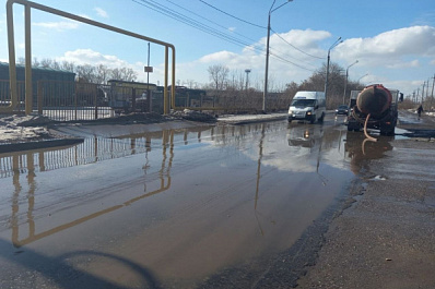 В Тольятти идет круглосуточная борьба с подтоплениями на магистралях и в частном секторе