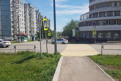 В Самарской области ребенок попал под машину по пути на детскую площадку