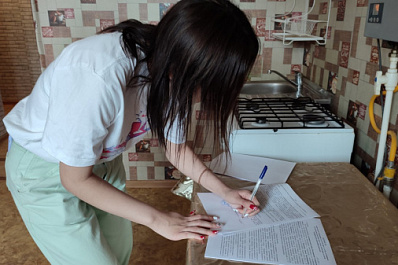 Троим жителям Пестравского района из числа детей-сирот вручили ключи от квартир 