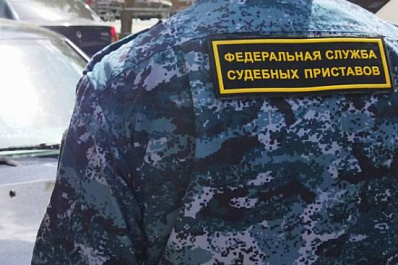 Житель Самары забыл про двух сыновей и остался без BMW