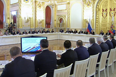 Владимир Путин: "Необходимо убрать вузы-пустышки в России"