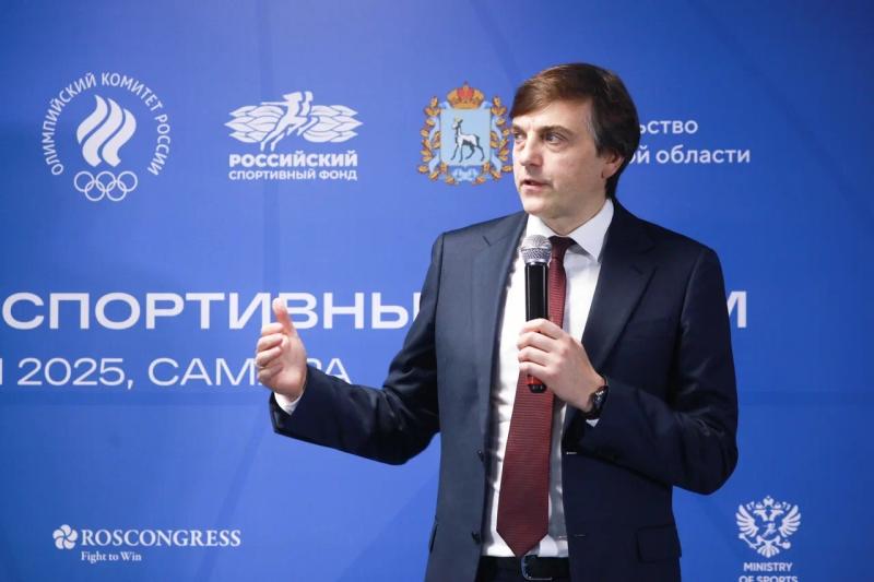 Дмитрий Чернышенко и Сергей Кравцов выступили на первом открытом уроке по фиджитал-спорту