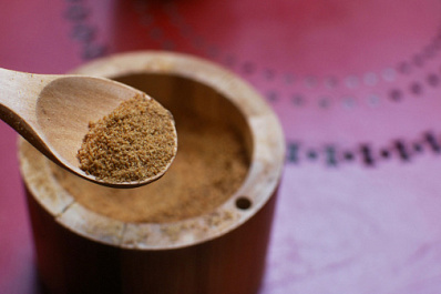 Не отличается от обычного: специалисты объяснили особенности кокосового сахара