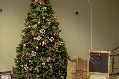 Сызранские дети получили подарки с "Елки желаний"