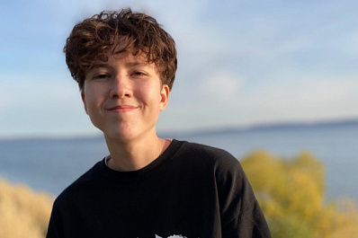 Студентка из Тольятти после победы в конкурсе "Профстажировки 2.0" получила заказ на разработку дизайна товаров "Почты России"