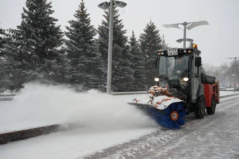 Более пяти тысяч тонн снега убрали с улиц Самары за последние дни