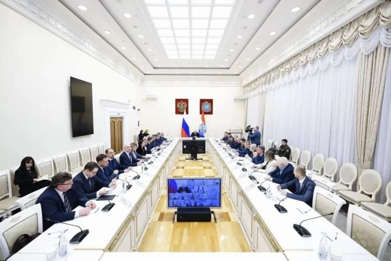 Вячеслав Федорищев провел оперативное совещание регионального Правительства