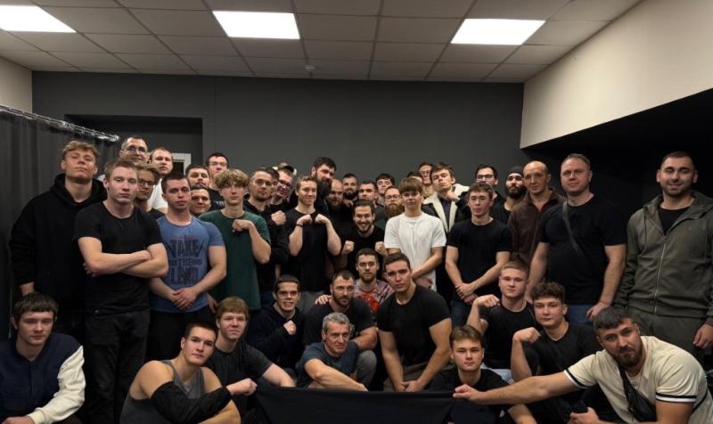 В Самаре встретились звезды российского силового спорта