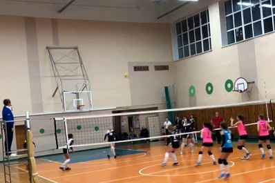 Самарские волейболистки уступили лидеру чемпионата