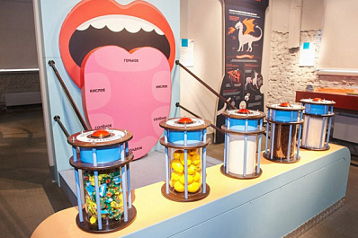 Стать человеком-пауком: в музее имени Алабина открылась интерактивная выставка "Живые системы"