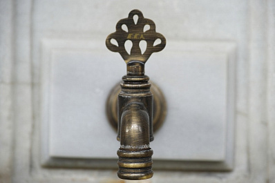 В Самарской области жителей поселка оставили без горячей воды на 8 лет