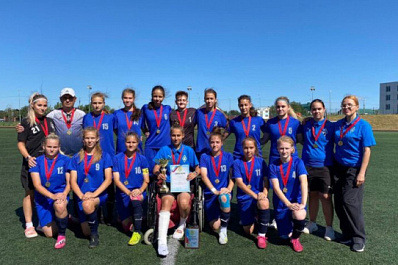 Самарские футболистки стали лучшими в ПФО