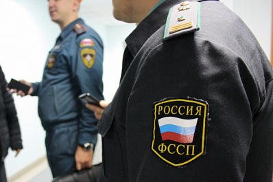 За долг перед дочерью в четверть миллиона у жителя Тольятти арестовали квартиру