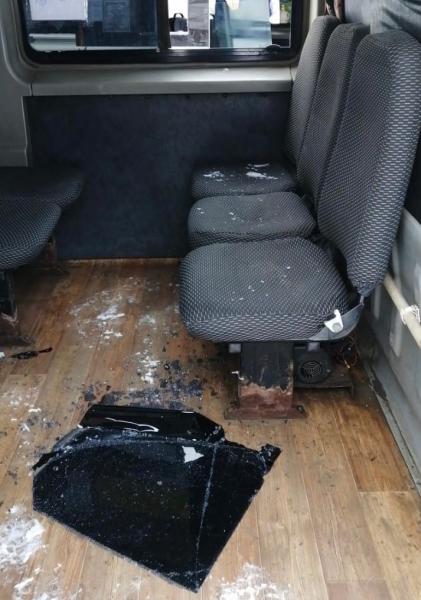 В Сызрани неизвестные "бомбят" и грабят микроавтобусы