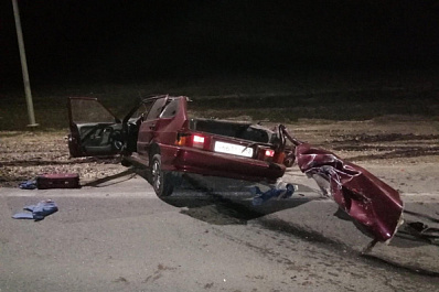 В Самарской области на трассе М5 в ДТП разорвало легковушку