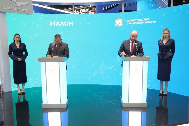 Губернатор Федорищев: "По итогам второго дня ПМЭФ Самарская область заключила инвестиционные соглашения на сумму более 185 млрд рублей"