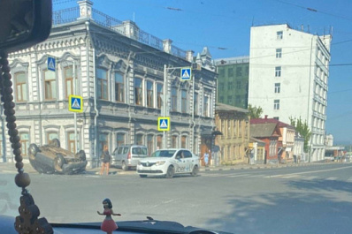 В исторической части Самары 9 июля перевернулась "Нива"