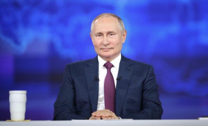 Уровень одобрения деятельности Владимира Путина в России снова вырос