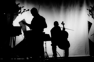 Квартет из баяна, домры и двух балалаек выступил в метро