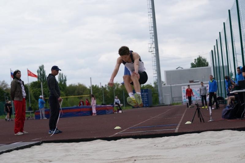 Вячеслав Федорищев поздравил тренеров и наставников с профессиональным праздником