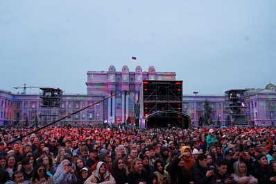 Новые звезды зажглись в День России в Самаре благодаря фестивалю "САМ.ФЕСТ"