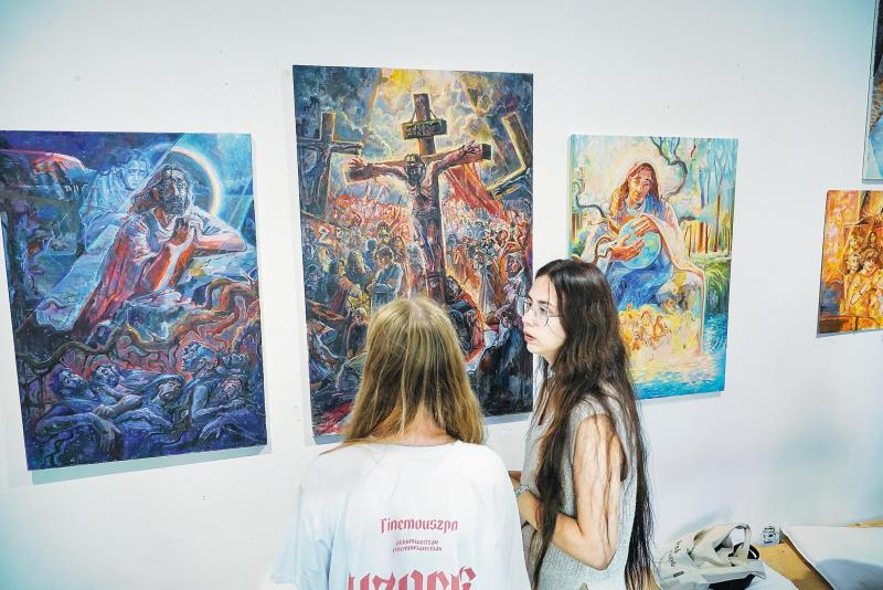 Искра надежды: картины о смысле жизни и любви к ней