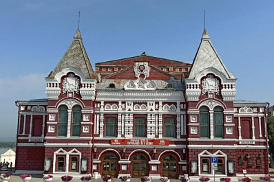 Магнитогорский драмтеатр начинает гастроли в Самаре 