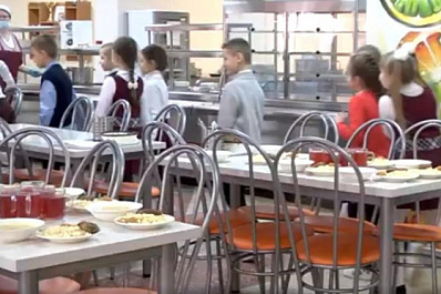 Качество питания школьников проверяют в учебных заведениях по всей Самарской области