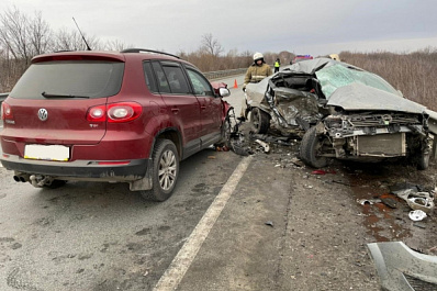 Два человека погибли на трассе в Самарской области