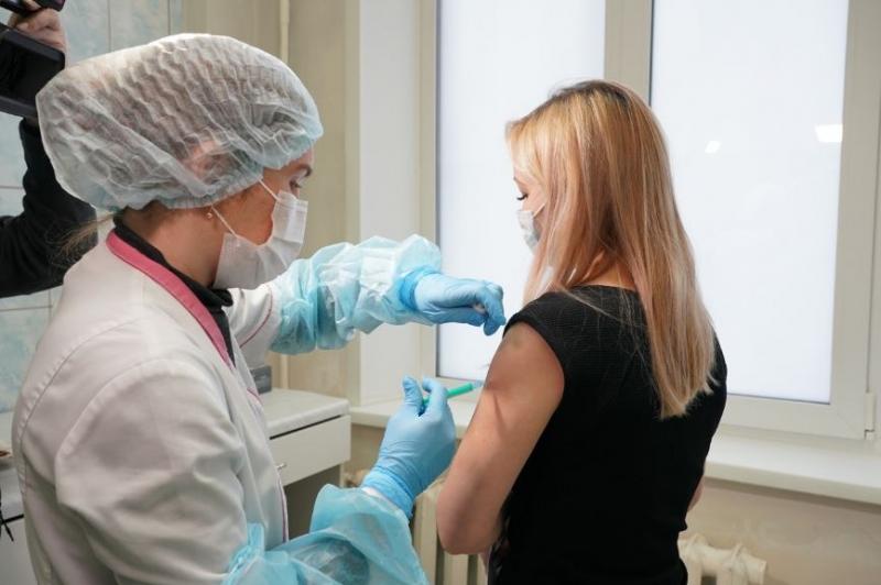 Больше 91 тысячи жителей Самарской области сделали прививки от COVID-19