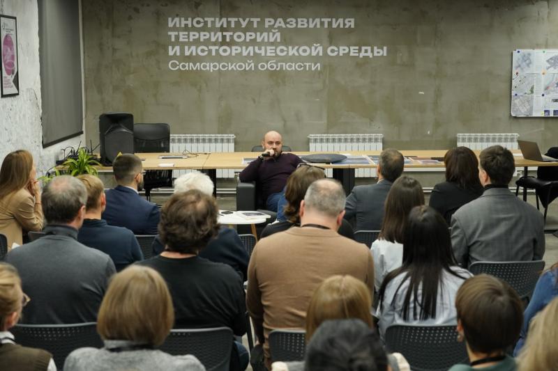 Вячеслав Федорищев встретился с командой института развития территорий и исторической среды Самарской области