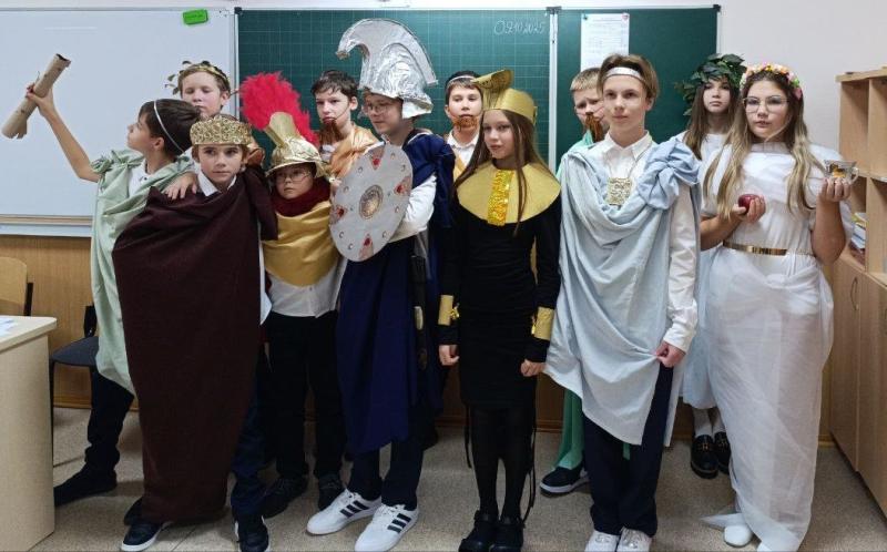 От Конфуция до Афродиты: в Самаре школьники прошли "Посвящение в историки"