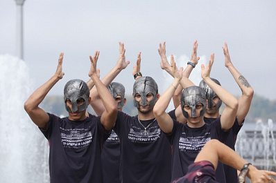 В Самаре на набережной профессиональные артисты балета устроили флешмоб