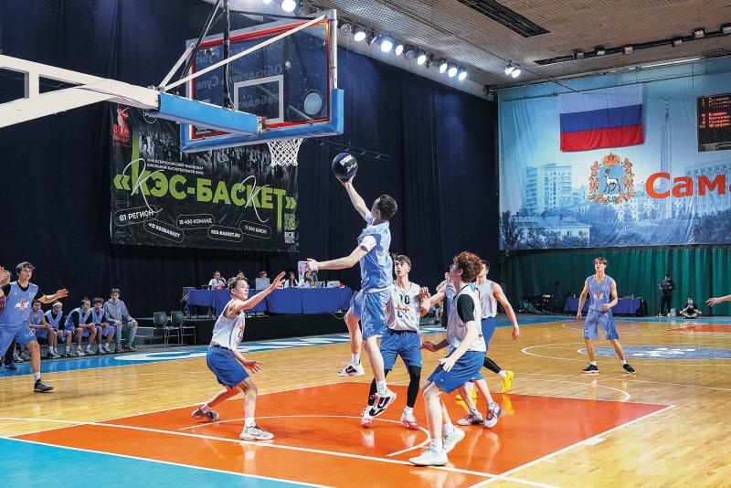 В Самаре определили лучшую школьную команду регионального этапа чемпионата "КЭС-Баскет"