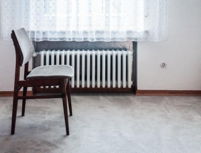 Самарцам помогли остудить батареи, включенные посреди лета