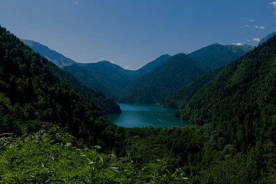 Иван Носков обсудил с президентом Абхазии вопросы сотрудничества