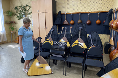 Школы искусств Самарской области получают новые музыкальные инструменты