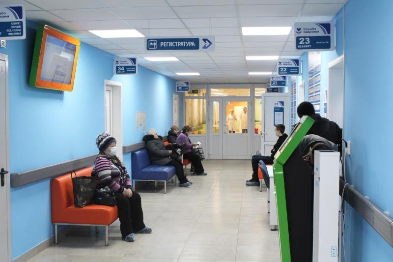 Пациенты поликлиники № 3 Самары проходят диспансеризацию в новых условиях