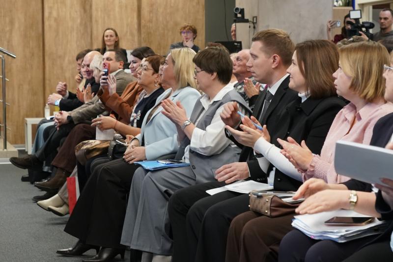 Несколько сотен предпринимателей региона собрались на ежегодный форум "Мой бизнес 63"